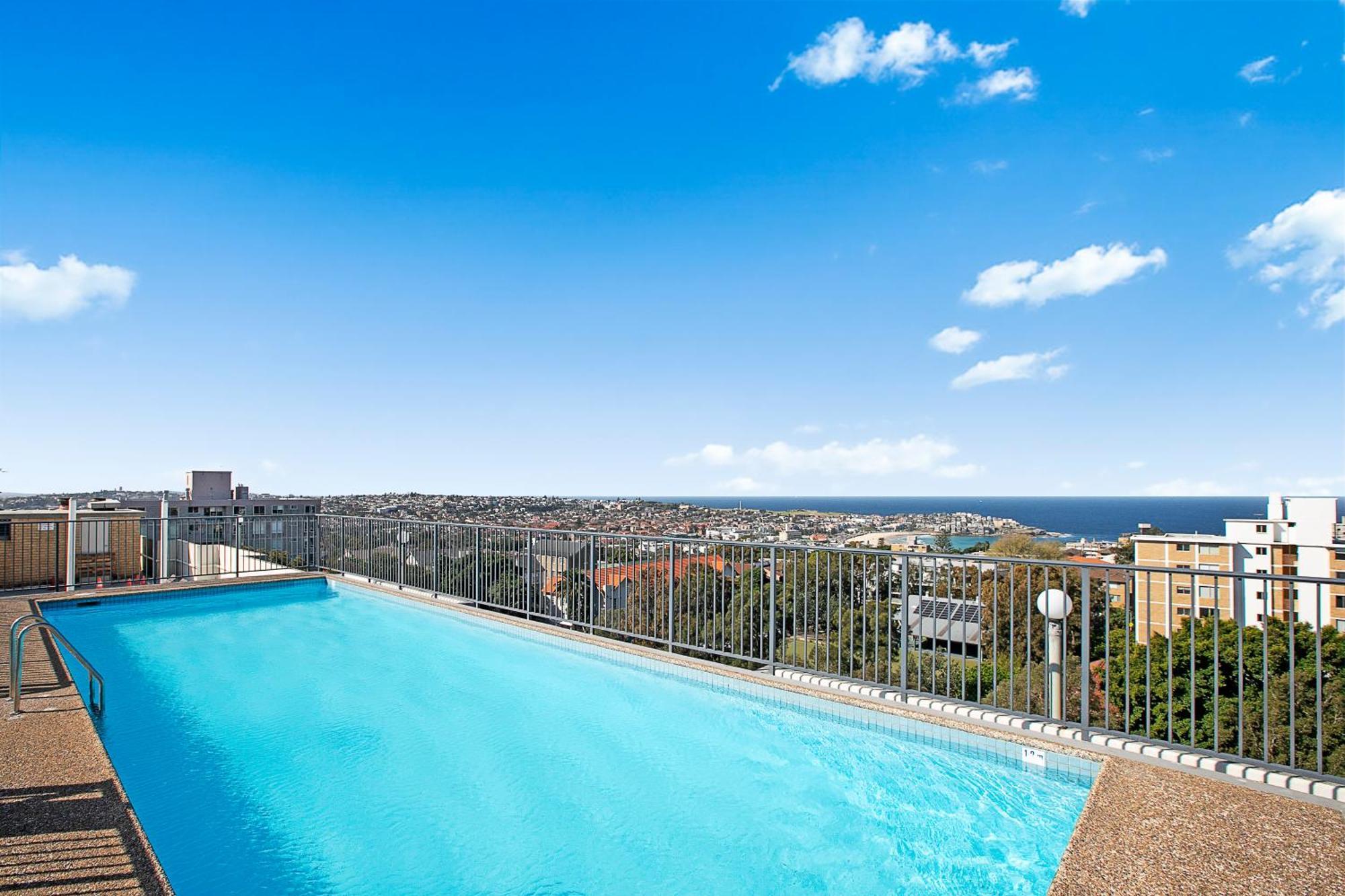 Apartment Bondi With Views From Rooftop Pool